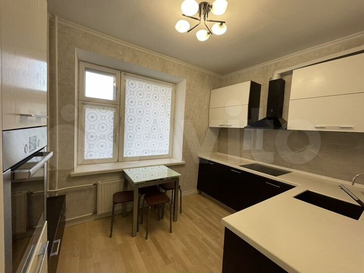 1-к. квартира, 38 м², 1/17 эт.