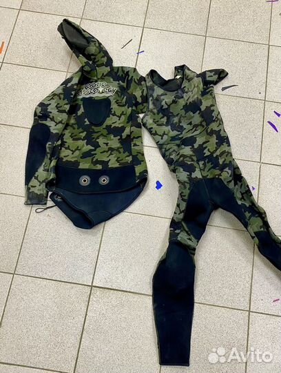 Гидрокостюмы для дайвинга разные