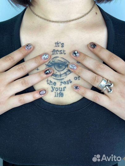 Наращивание, корейский маникюр, креативный дизайн