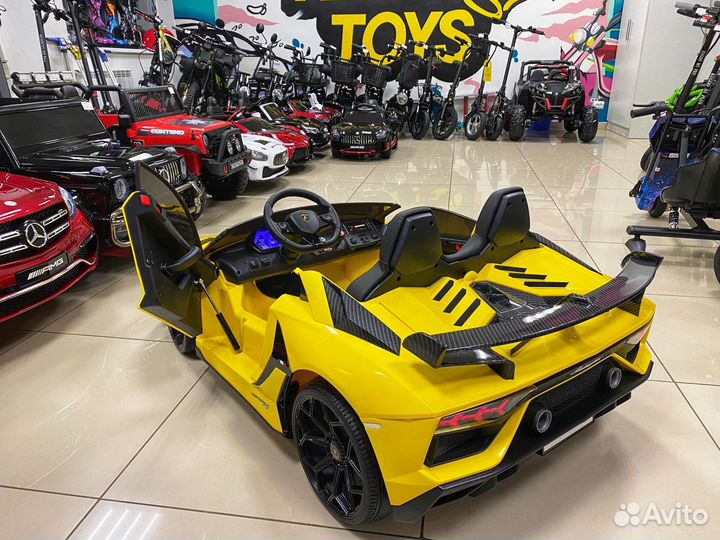 Электромобиль Lamborghini Aventador SVJ Yellow Car