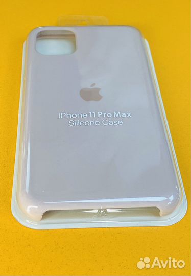 Чехол на iPhone 11 pro max кремовый