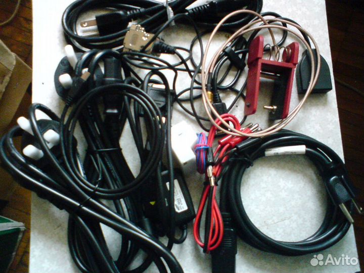 Куча кабелей, адаптер