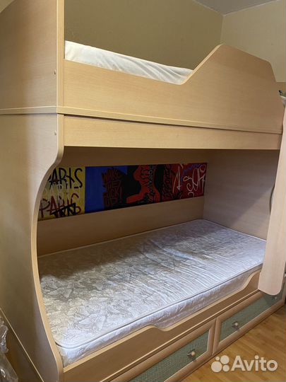Детская двухярусная кровать б/у