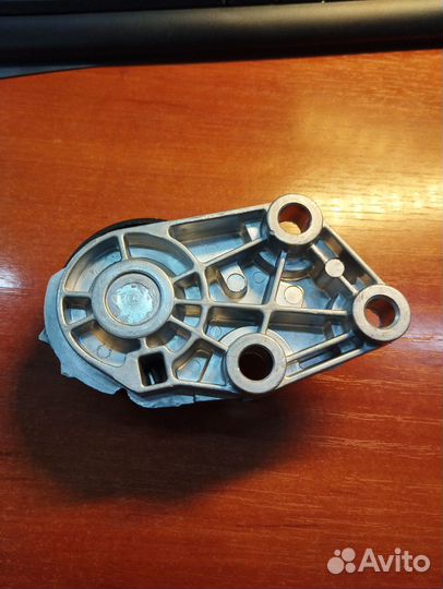 Ролик натяжителя ремня грм chevrolet Lanos, Aveo