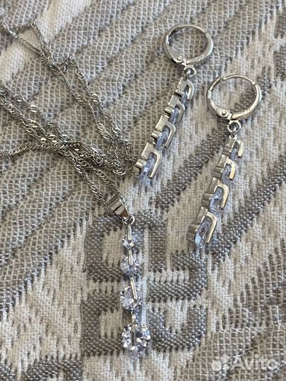 Набор ювелирных украшений серьги колье