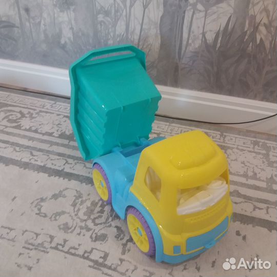 Детская машинка
