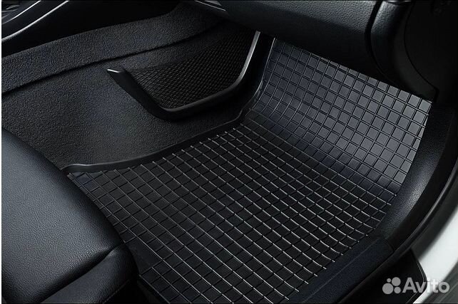 Комплект ковриков резиновых на vesta