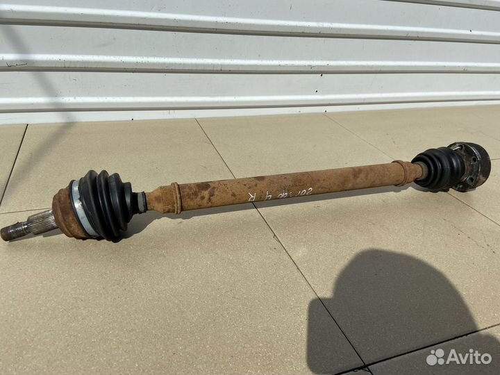 Привод передний правый Volkswagen Golf 4