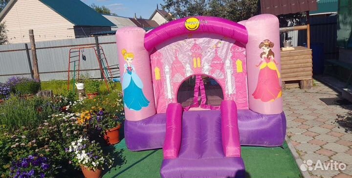 Надувной игровой центр