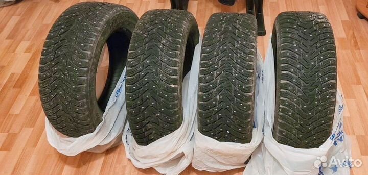 Nokian Tyres Hakkapeliitta 8 SUV 225/60 R17 103R