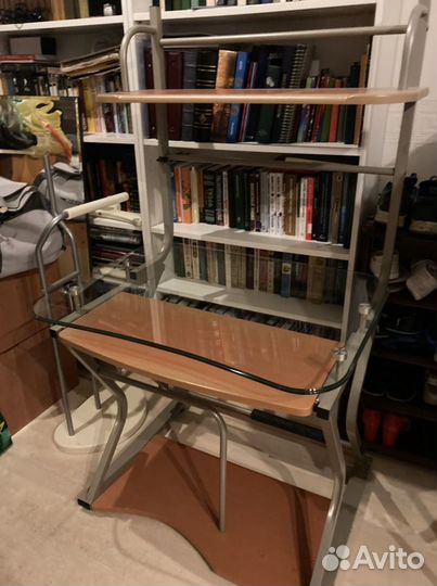 Стол компьютерный