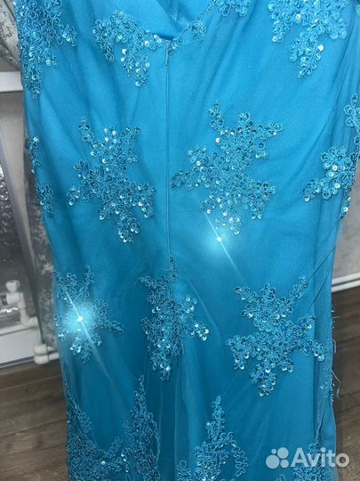 Вечернее платье