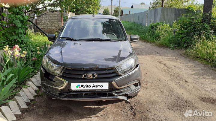 LADA Granta 1.6 AMT, 2019, битый, 70 000 км