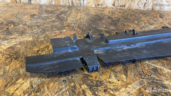 Дефлектор радиатора Mercedes-Benz Sprinter