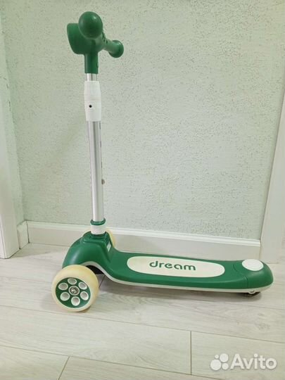 Самокат детский трехколесный kreiss