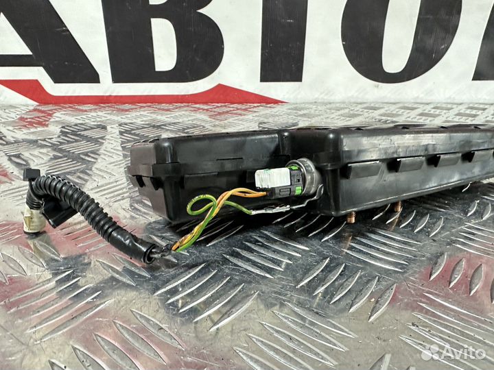 Левая подушка безопасности в сиденье Citroen DS4