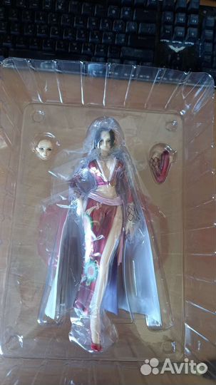 Аниме фигурка boa hancock