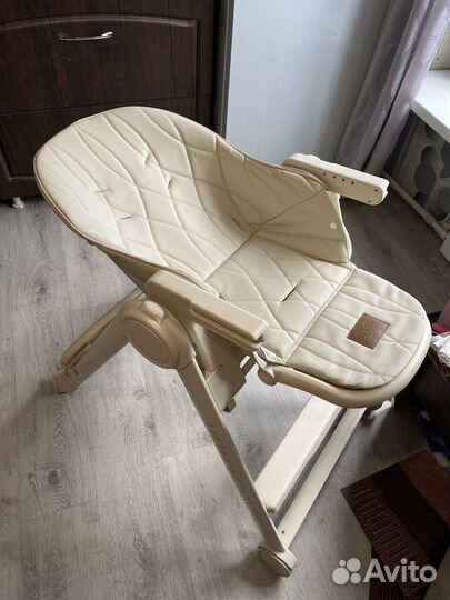 Стульчик для кормления happy baby berny lux