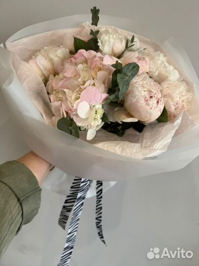 Доставка цветов и букетов