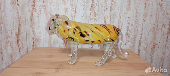 Тигры из стекла