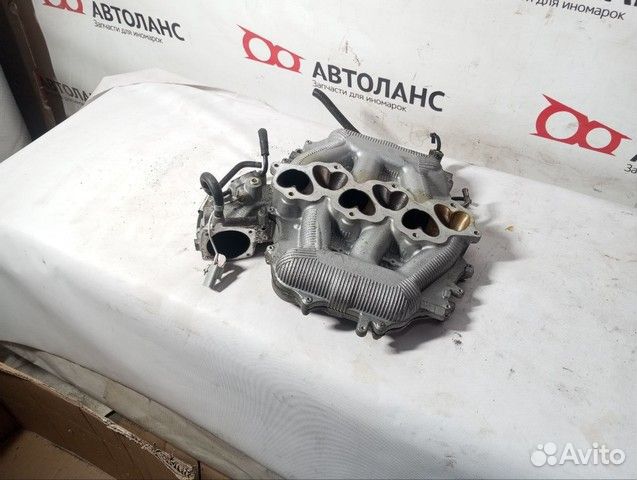 Коллектор впускной верхняя часть Nissan Cedric