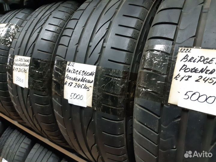 Bridgestone Potenza RE050A 245/45 R17