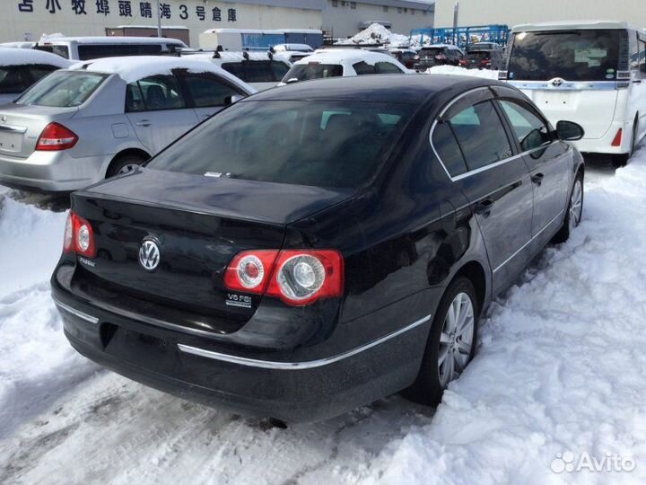 Обшивка салона задняя правая Vw Passat B6 3.2 2007