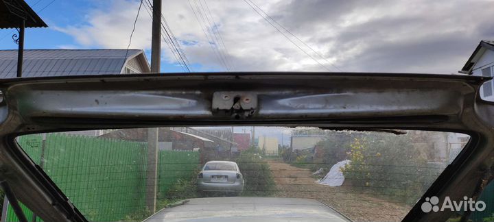 Крышка багажника гольф 2