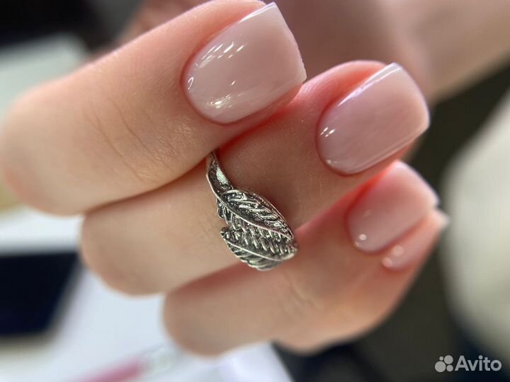 Маникюр, педикюр