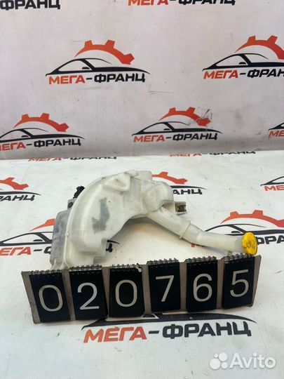 Бачок стеклоомывателя Mazda Mazda3 седан LF17 2005