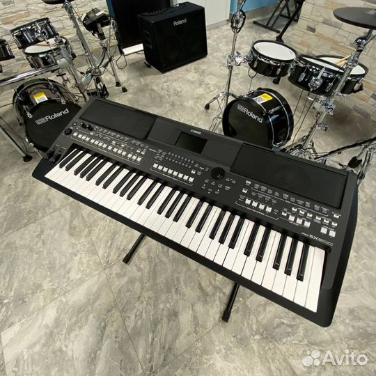 Синтезатор Yamaha PSR-SX600