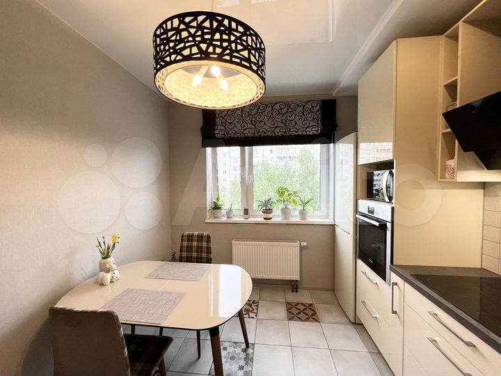 2-к. квартира, 56 м², 3/9 эт.