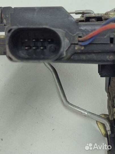 Замок боковой двери задний правый Audi A6 Allroad