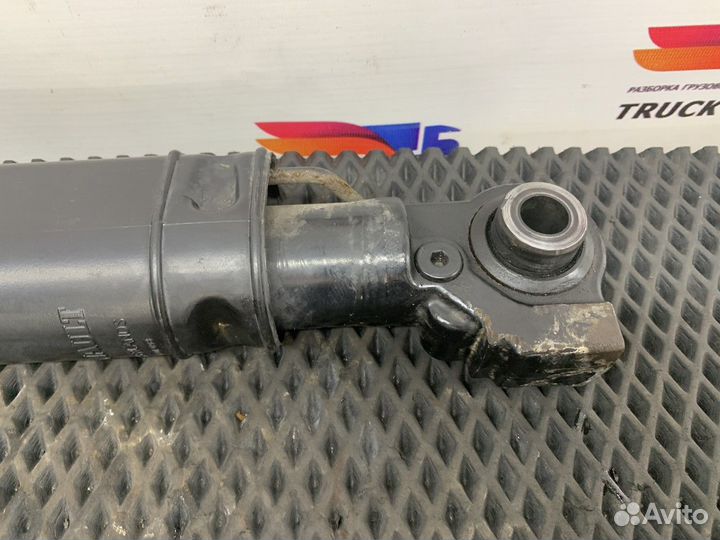 Цилиндр подъема кабины правый Renault T