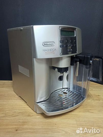 Кофемашина delonghi magnifica