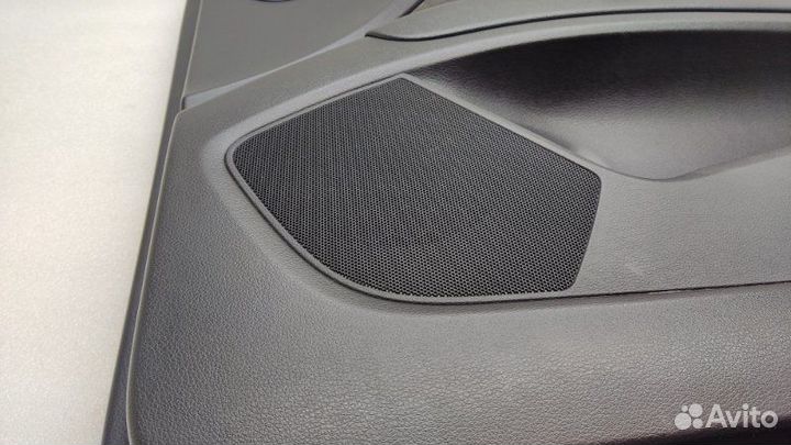 Обшивка двери передняя правая Audi Q7 4L BAR 2008