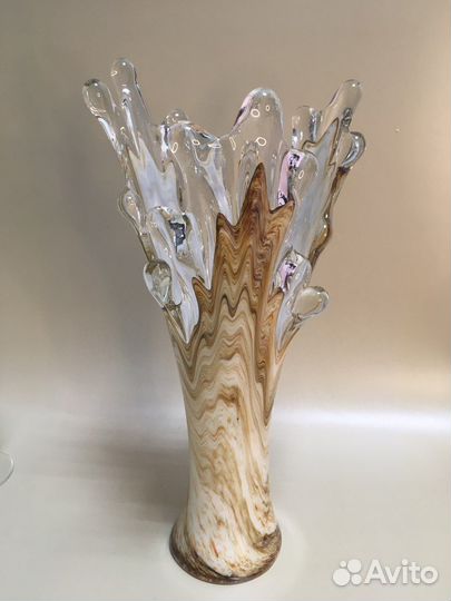 Ваза гутное стекло