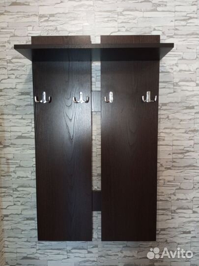 Вешалка для одежды настенная