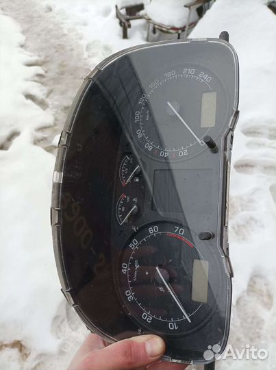 Панель приборов 1U0 920 811 B 47H