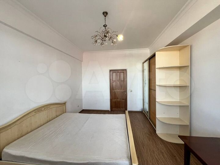 2-к. квартира, 78 м², 6/9 эт.