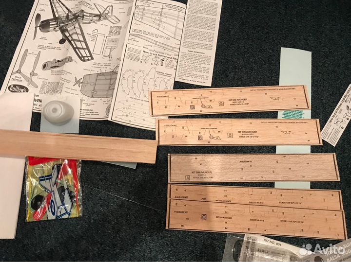Avenger и Nakajima A6M2-N Сборные модели Guillow's