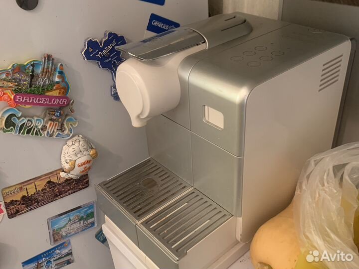 Кофемашина nespresso с капучинатором