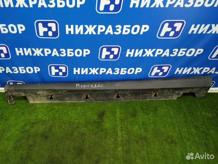 Накладка на порог (наружная) левая Mercedes Gle
