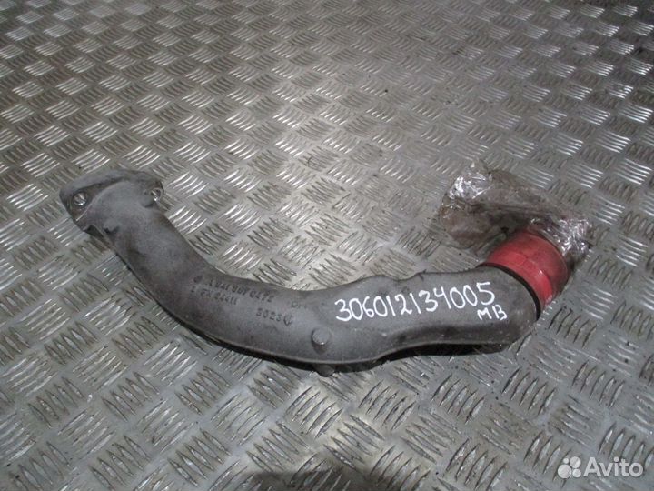 Патрубок охлаждения ретардера Mercedes-Benz A94199