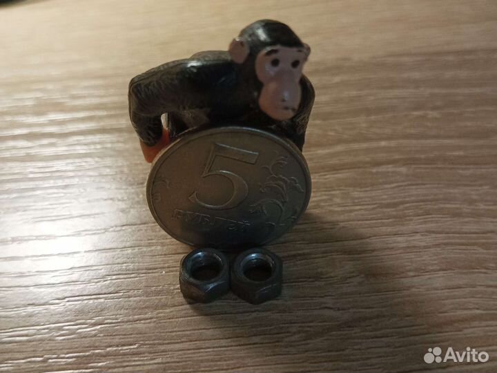 Обезьянас монетой (очки в подарок)