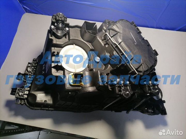 Фара Мерседес Актрос Мп4 левая