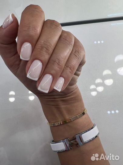 Маникюр в центре Адлера