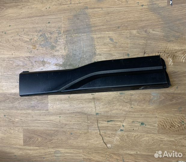 Накладка задней правой двери Forester SK