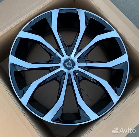 Наличие Lexani R22 6x139.7 Toyota LC300 LX600