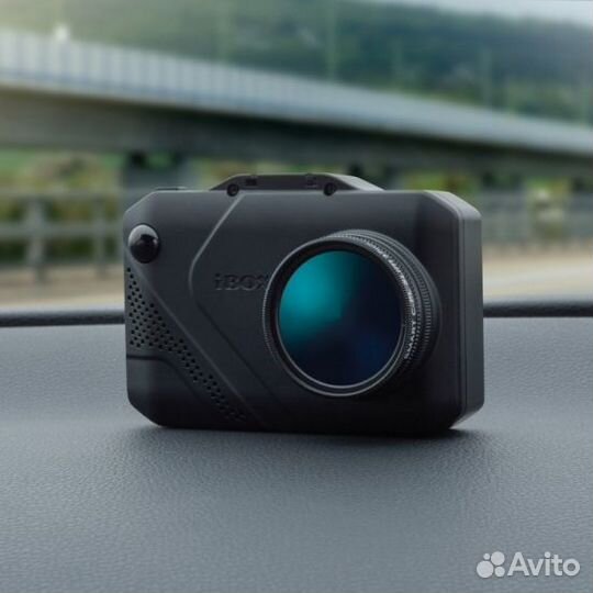 Видеорегистратор с радаром